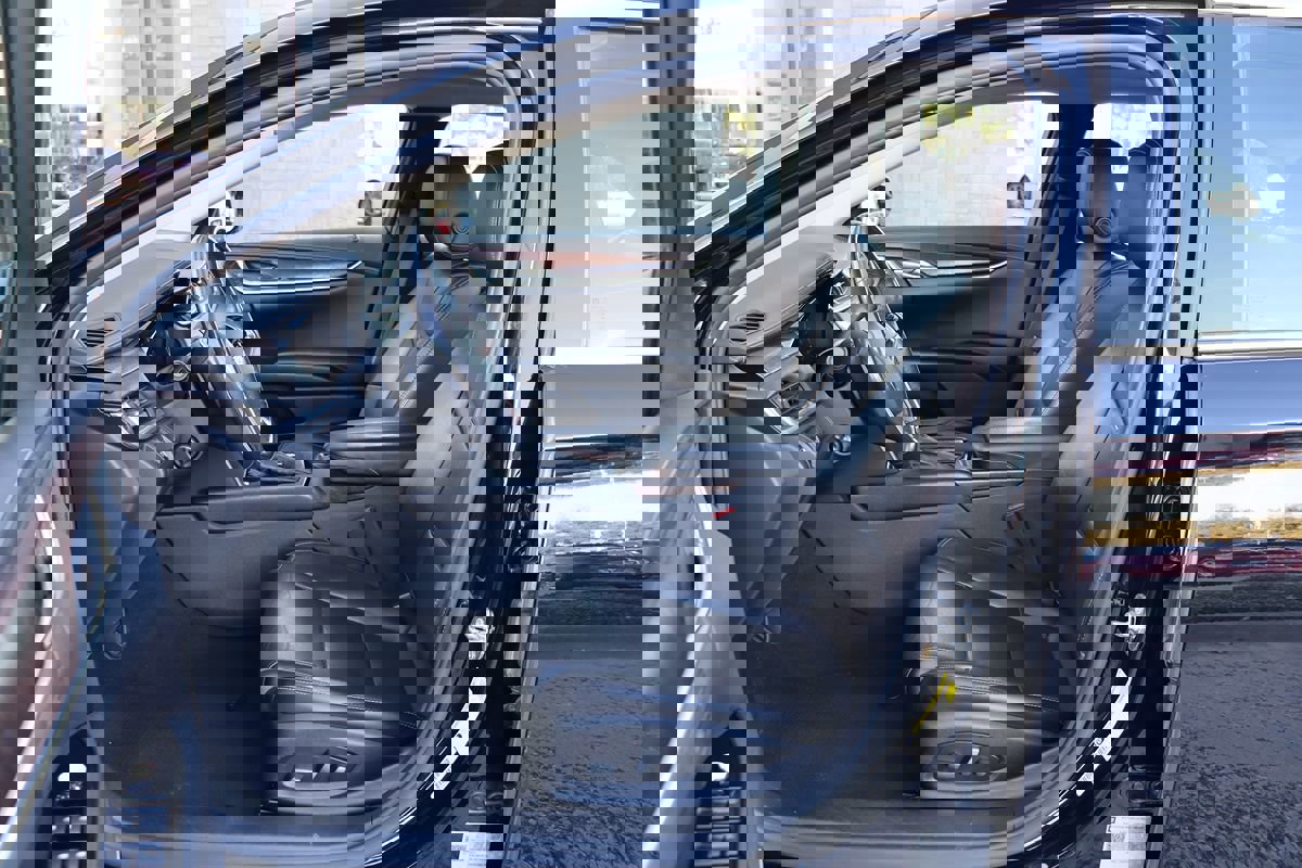 Used 2019 Cadillac XTS Luxury image 31