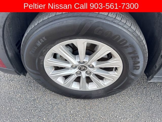 Used 2025 Toyota Grand Highlander AWD image 9