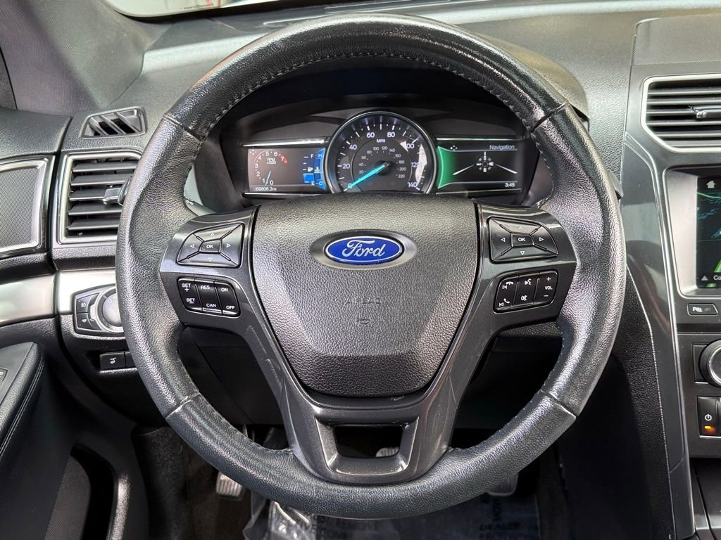 Used 2018 Ford Explorer XLT w/ Equipment Group 202A image 27