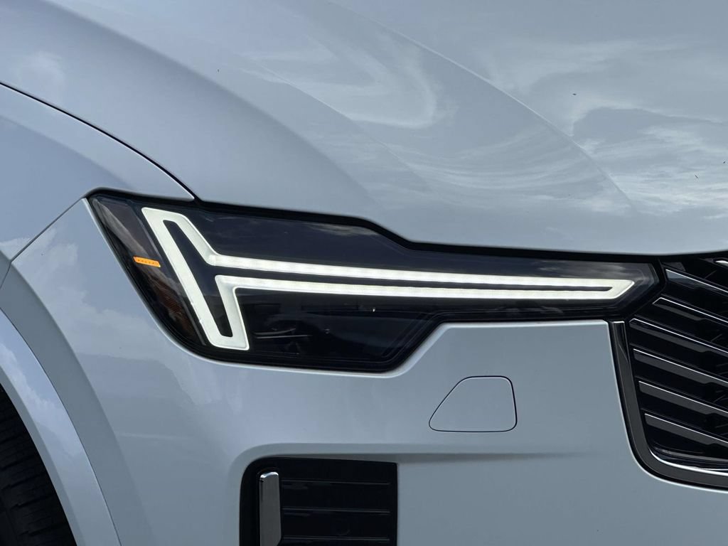 Certified 2026 Volvo XC90 B6 Ultra w/ Protection Package AWD/4WD image 7