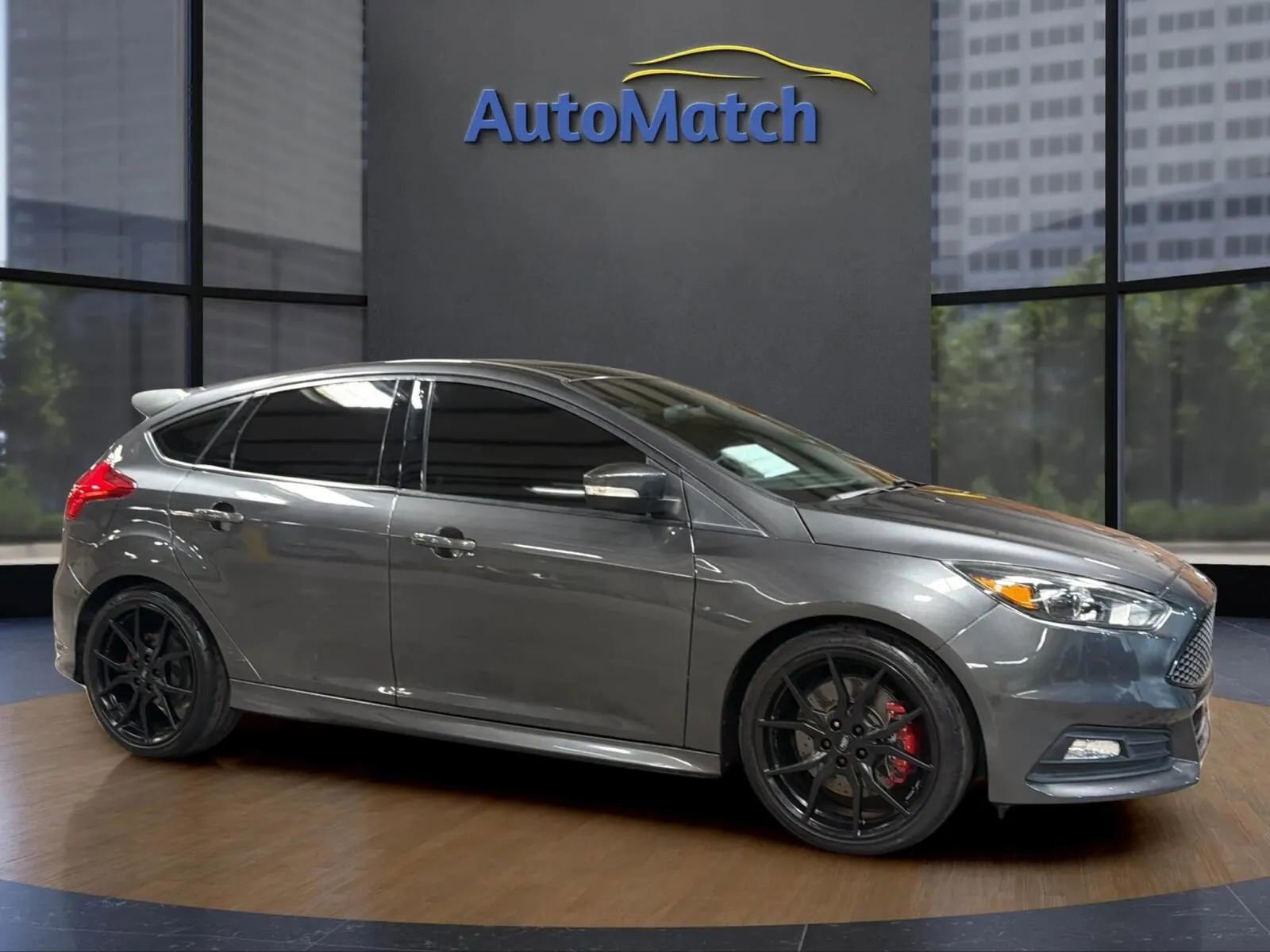 Used 2017 Ford Focus ST w/ Equipment Group 401A image 14