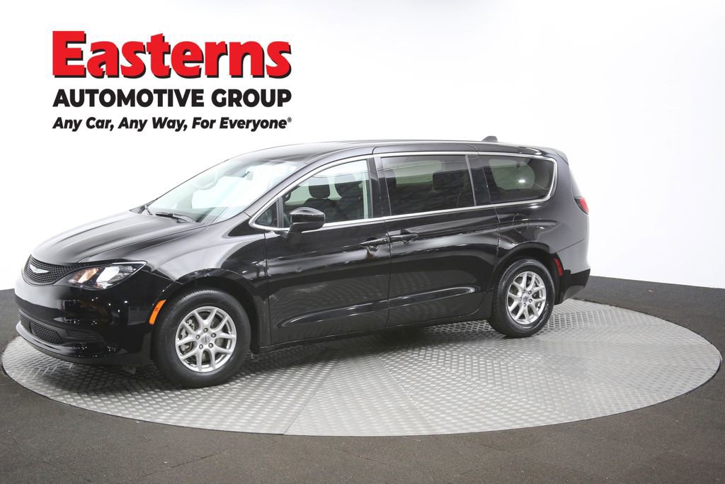 Used 2024 Chrysler Voyager LX image 55
