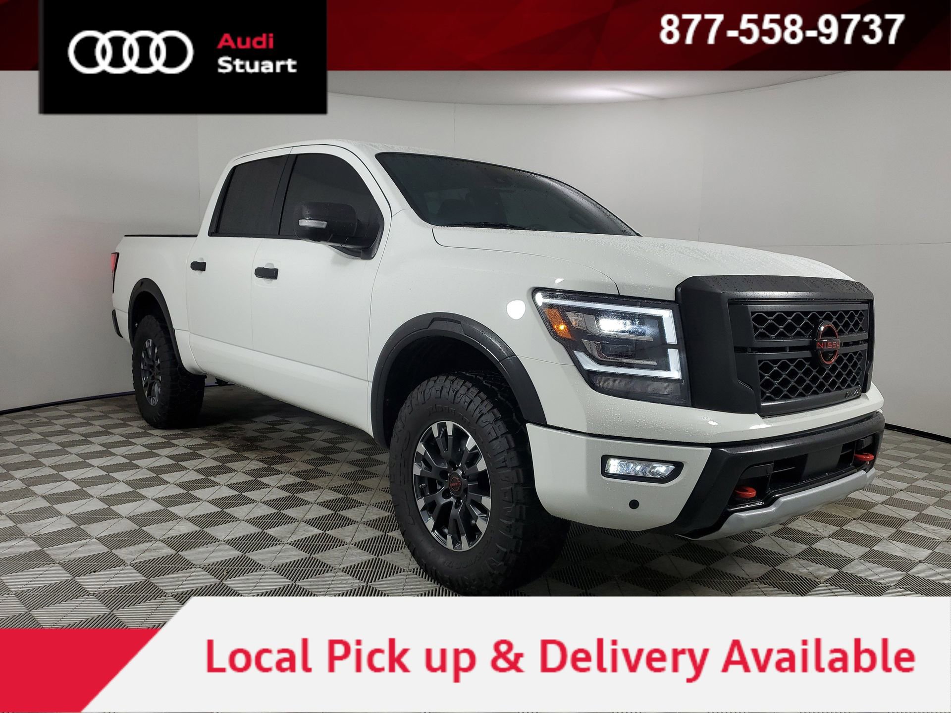 Used 2024 Nissan Titan PRO-4X w/ Pro-4x Convenience Package image 1