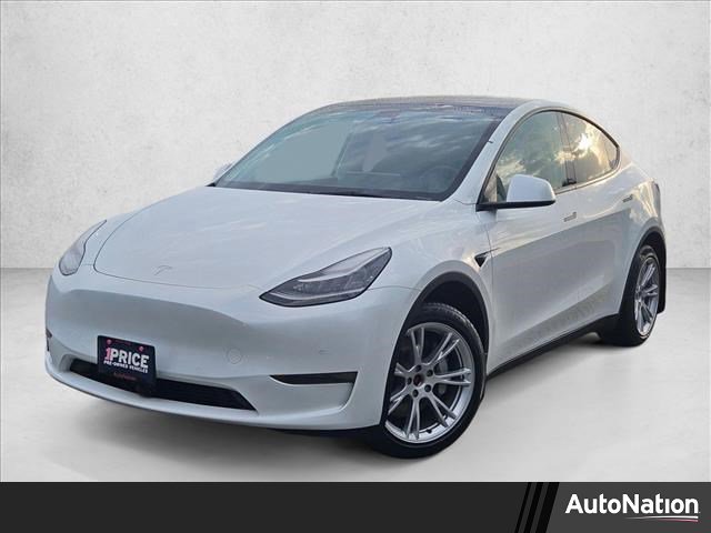 Used 2022 Tesla Model Y Long Range image 1