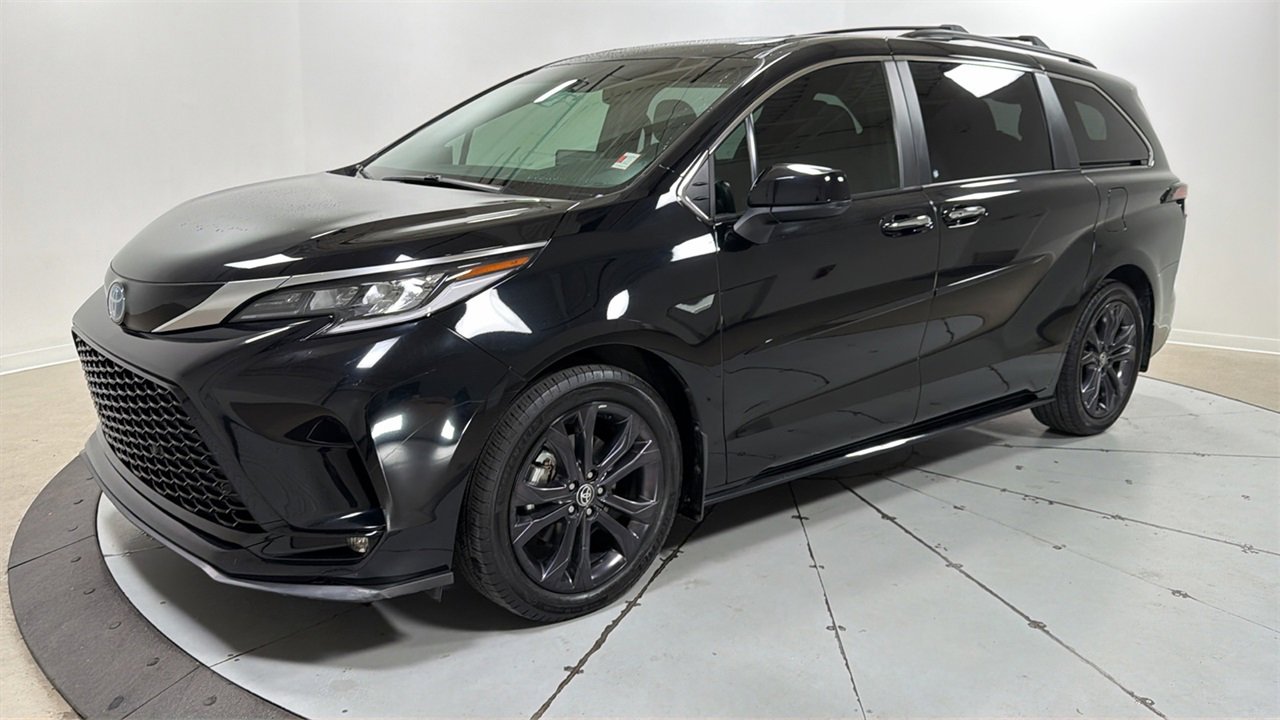 Certified 2022 Toyota Sienna XSE
