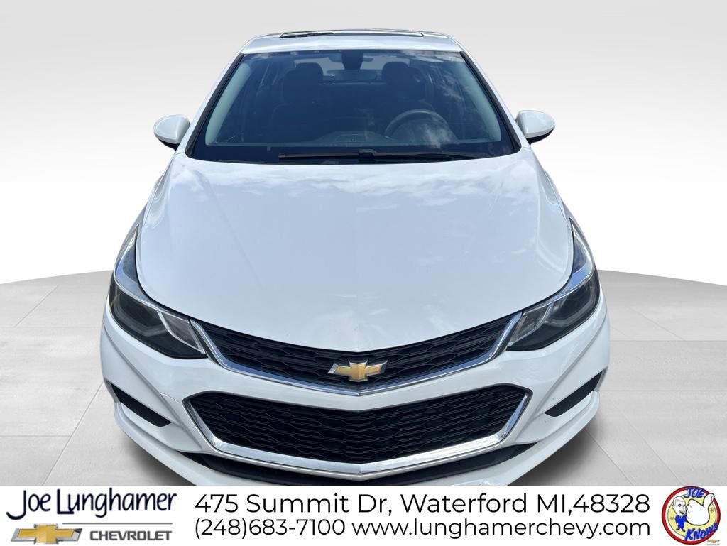 Used 2016 Chevrolet Cruze LT w/ Sun And Sound Package FWD image 8
