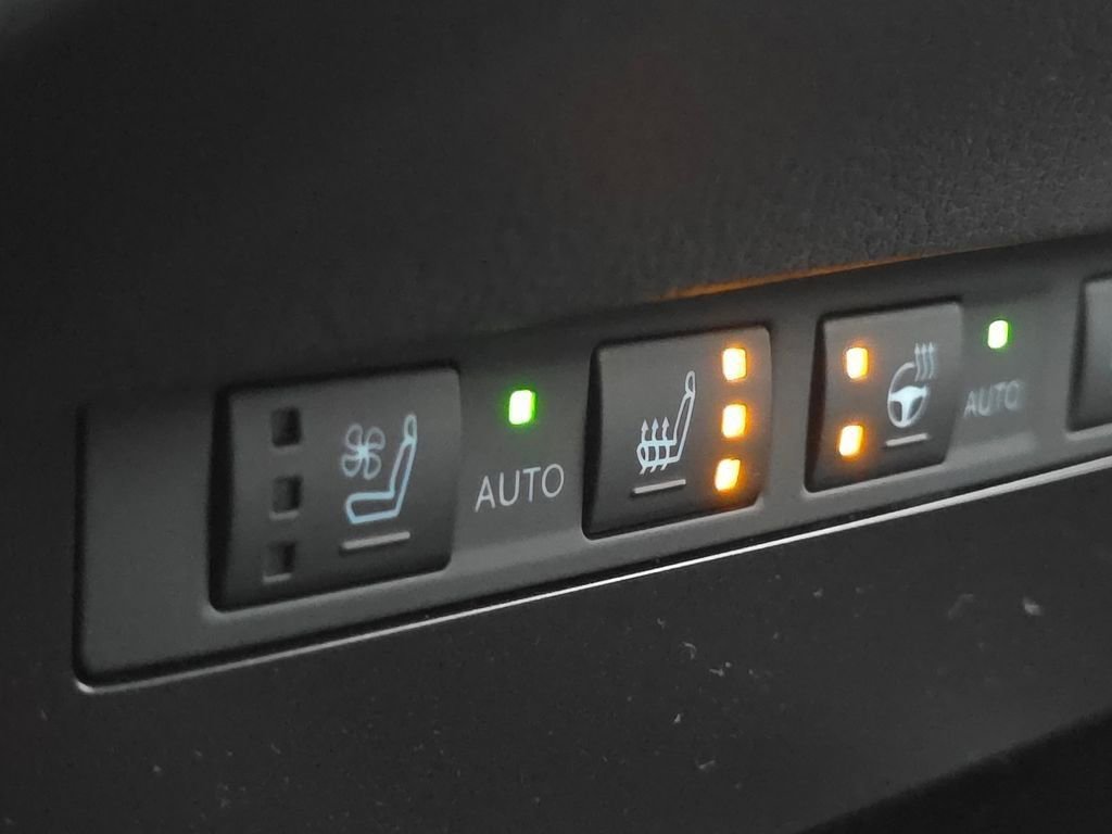 New 2025 Lexus ES 350 Luxury image 12