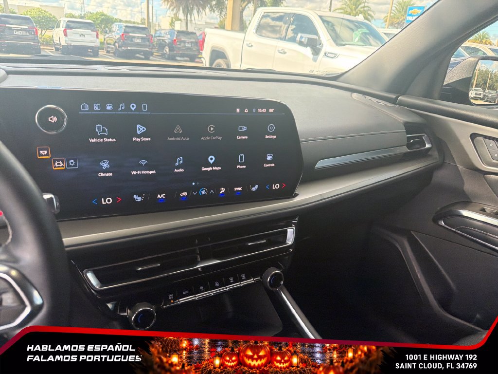 Used 2025 Chevrolet Traverse LT AWD/4WD image 17