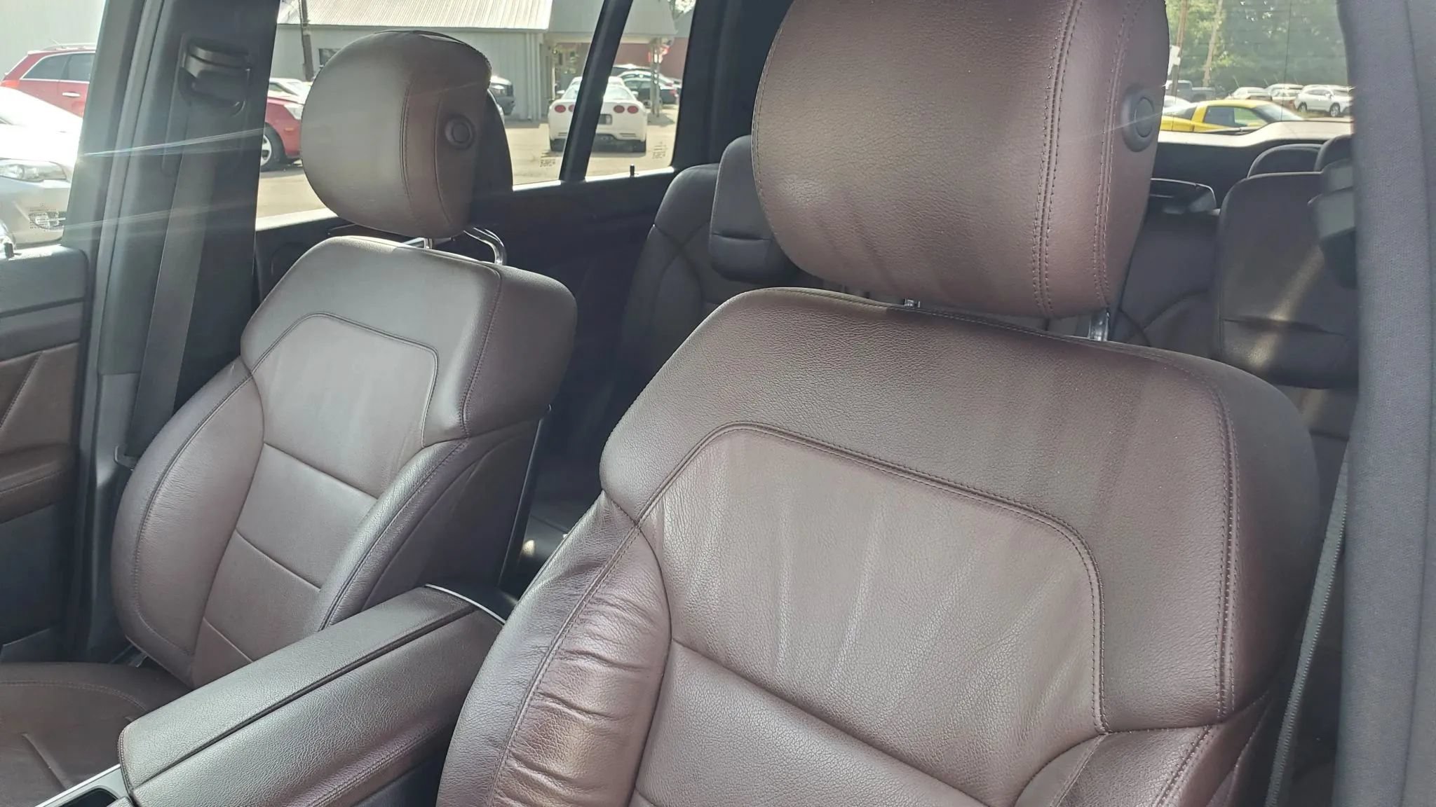 Used 2015 Mercedes-Benz GL 450 4MATIC image 30