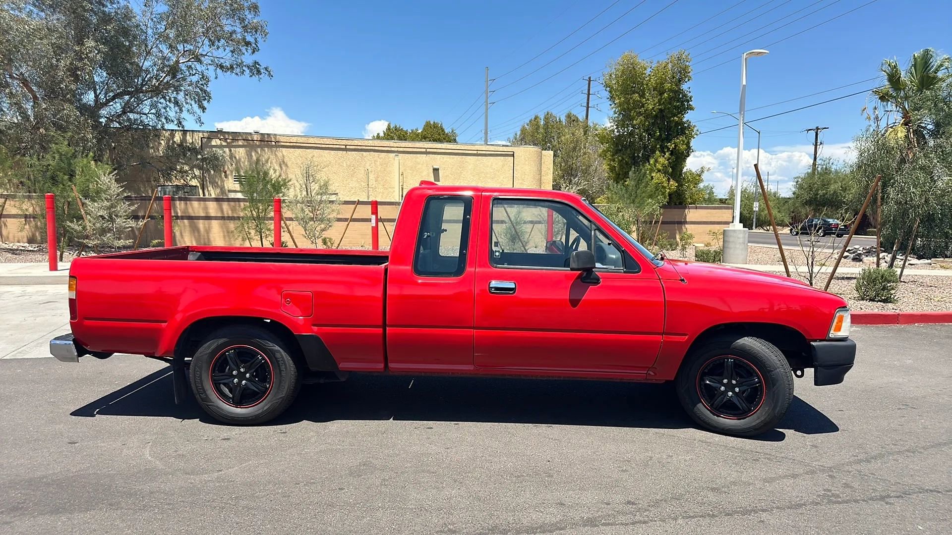 Used 1994 Toyota Pickup DX image 4