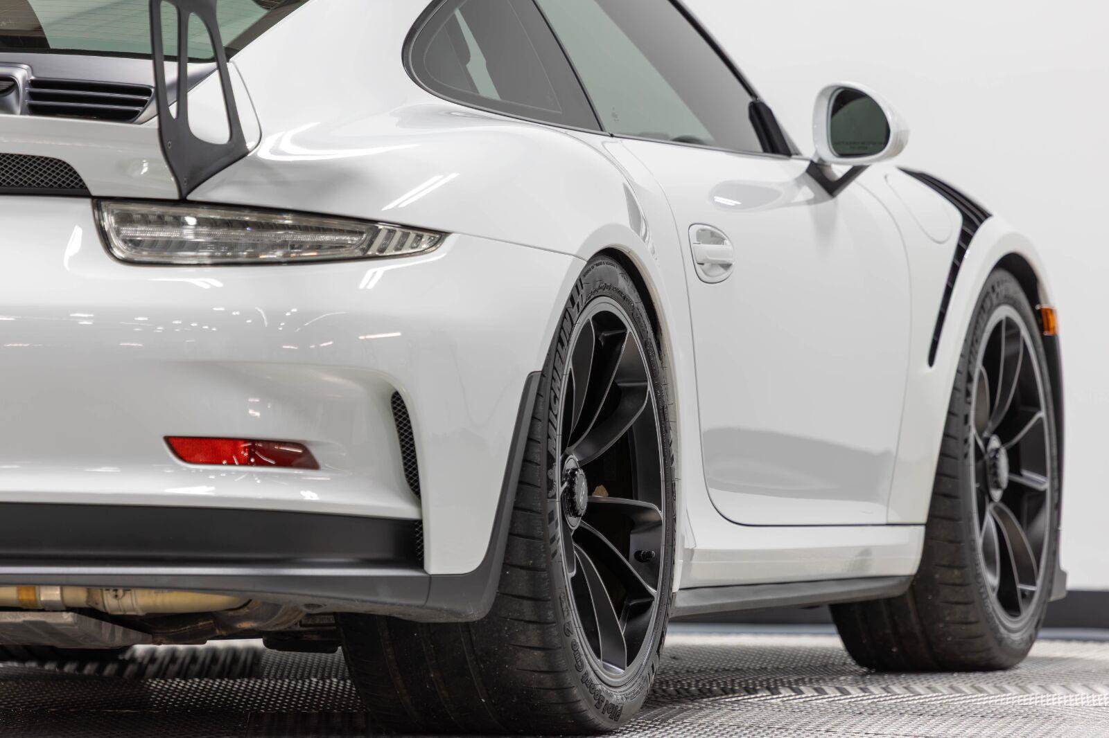 Used 2016 Porsche 911 GT3 RS RWD image 21
