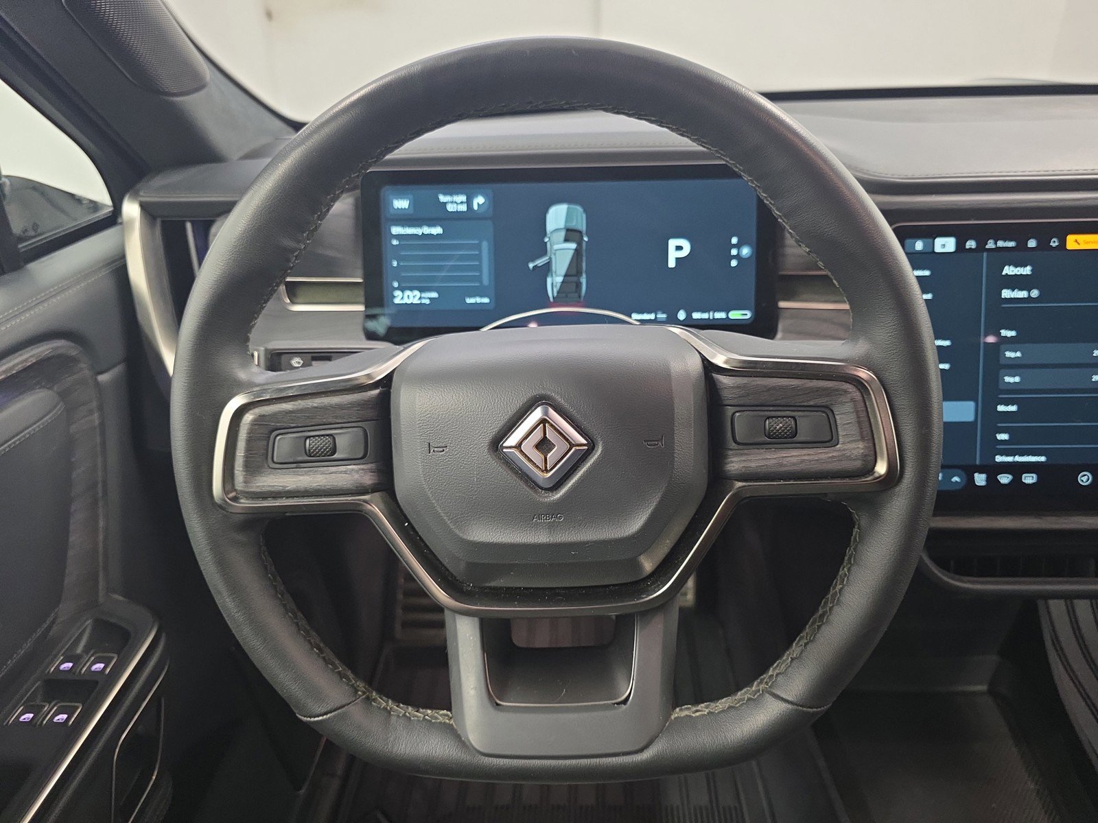 Used 2023 Rivian R1S Adventure AWD/4WD image 28