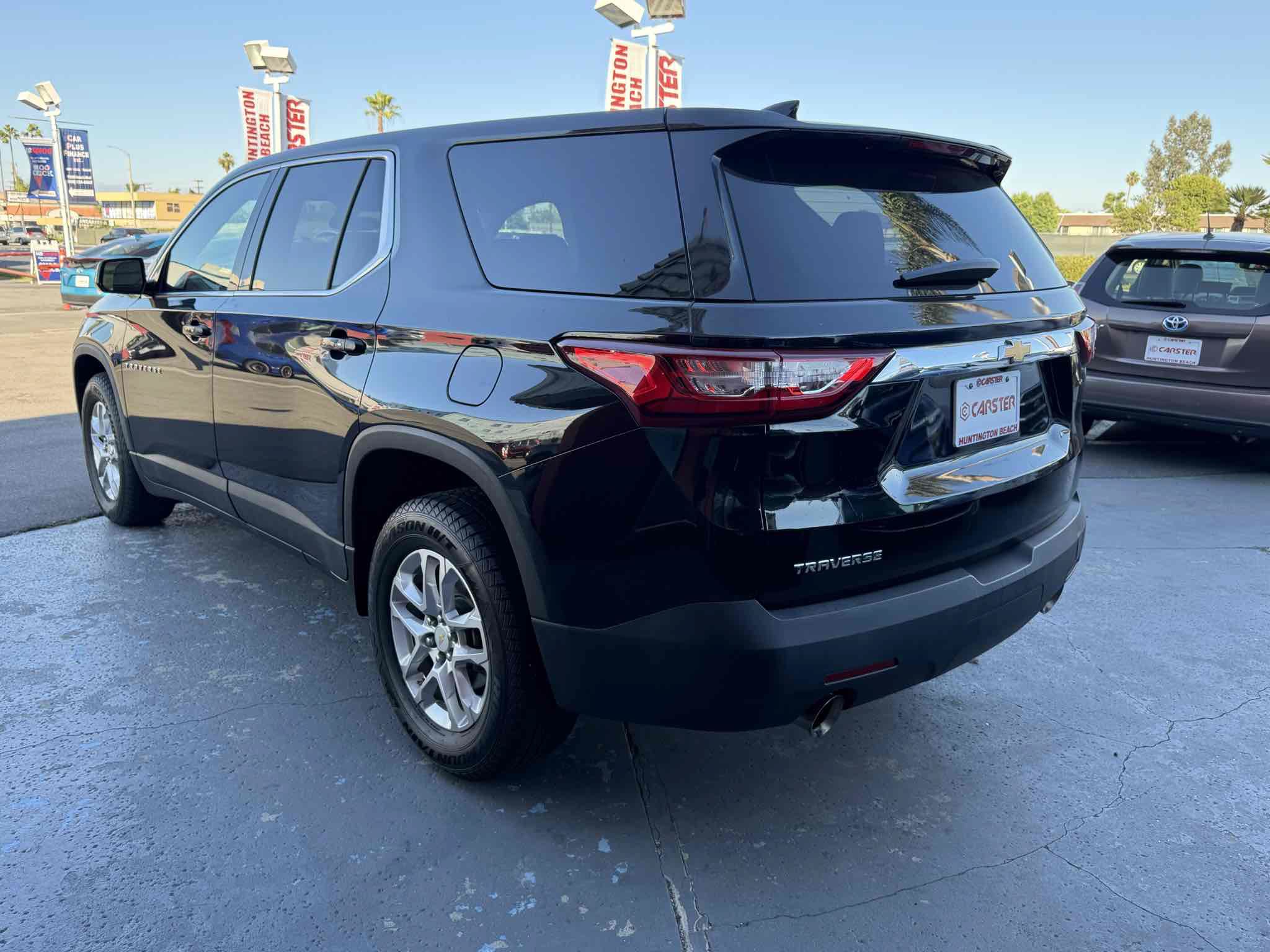Used 2018 Chevrolet Traverse LS FWD image 38
