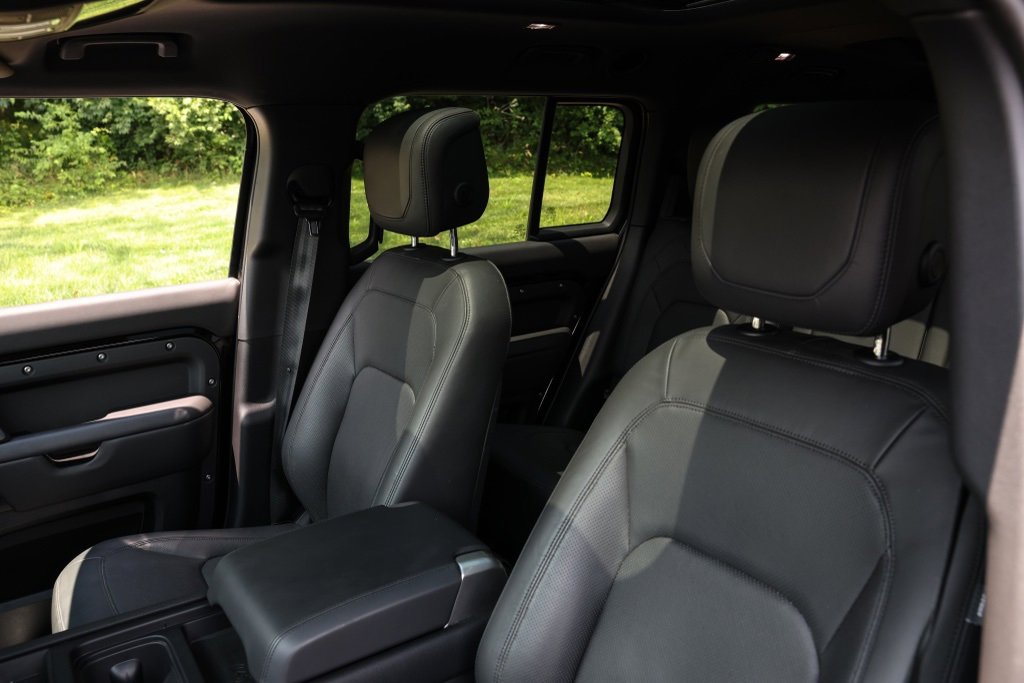 Used 2024 Land Rover Defender 130 V8 image 9