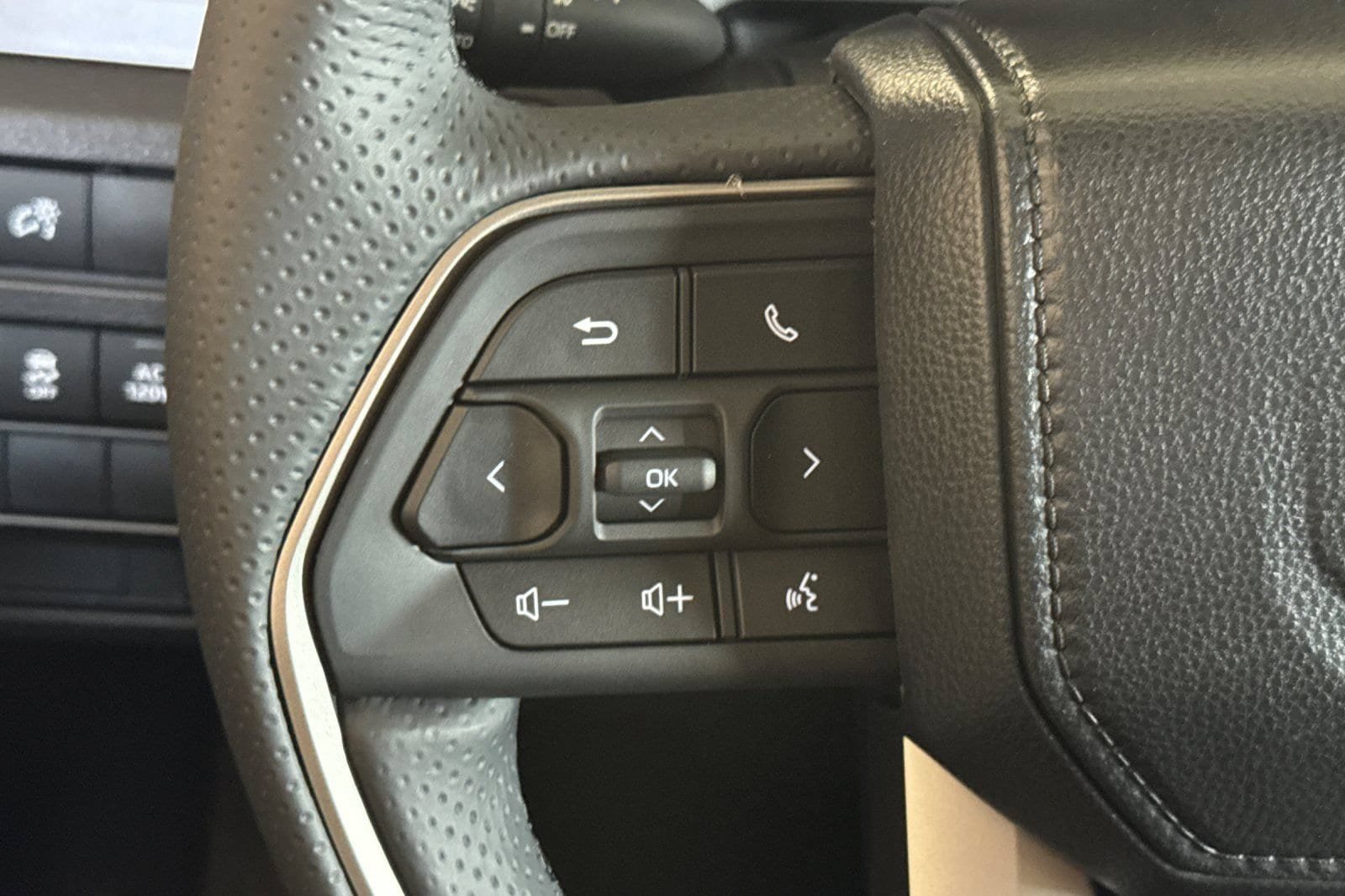 New 2026 Toyota 4Runner TRD Off-Road Premium AWD/4WD image 30