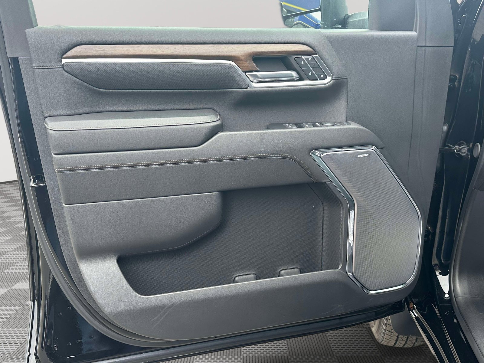 Used 2024 Chevrolet Silverado 3500 High Country w/ High Country Premium Package image 20