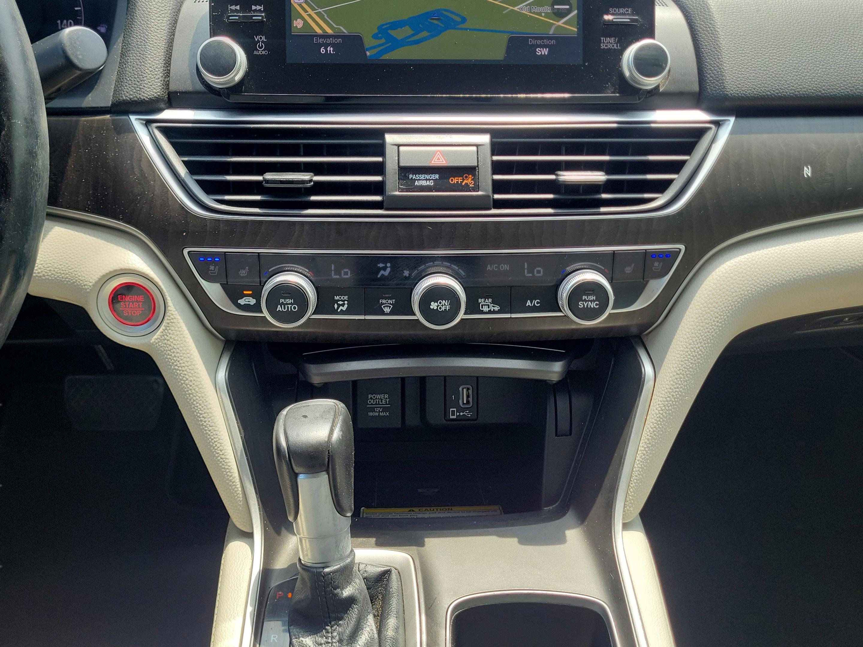Used 2018 Honda Accord Touring image 15