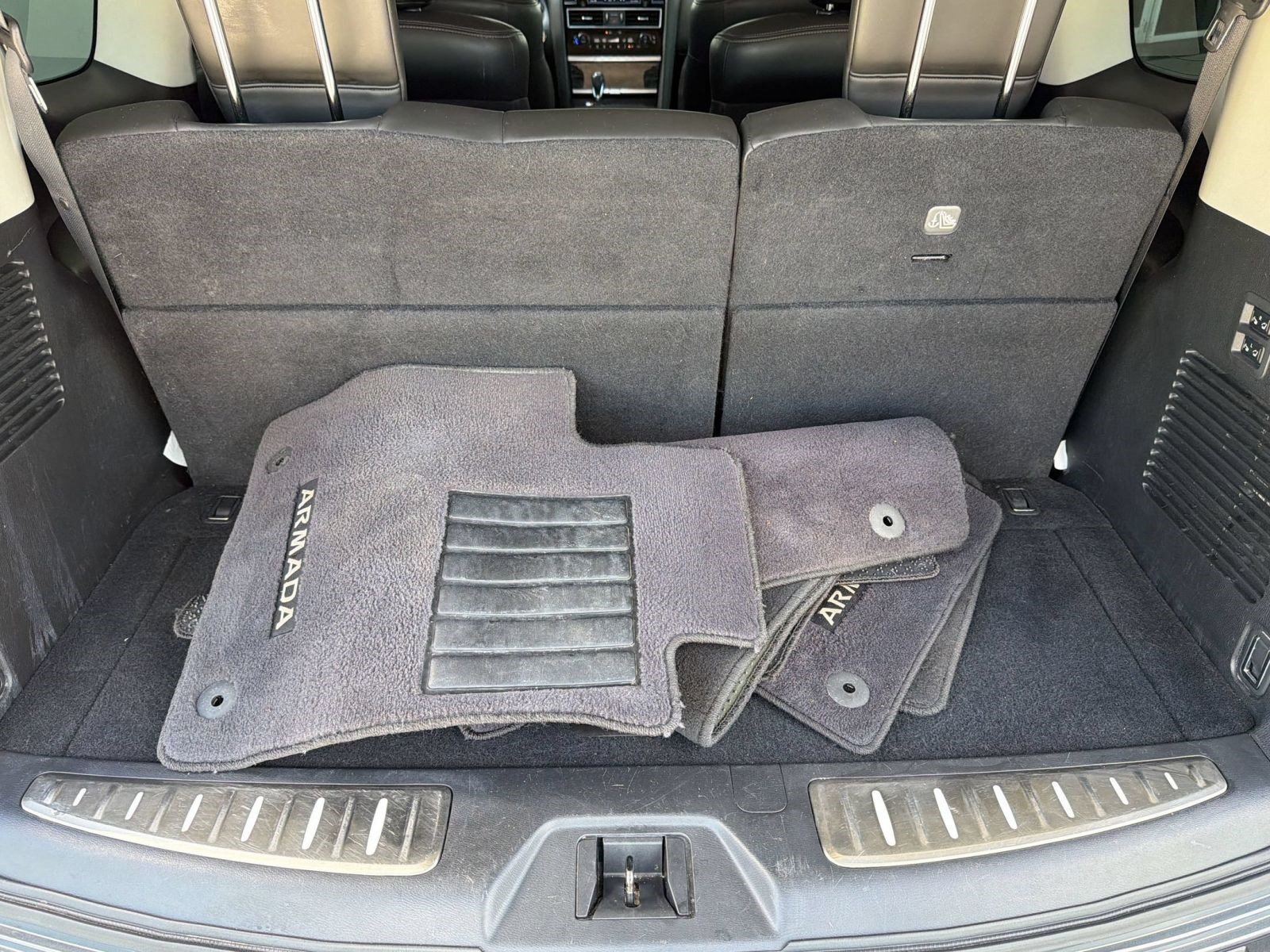Used 2021 Nissan Armada Platinum w/ Captain's Chairs Package RWD image 26