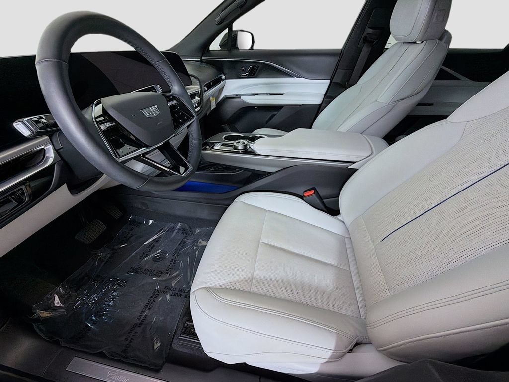 Used 2024 Cadillac Lyriq Luxury RWD image 24