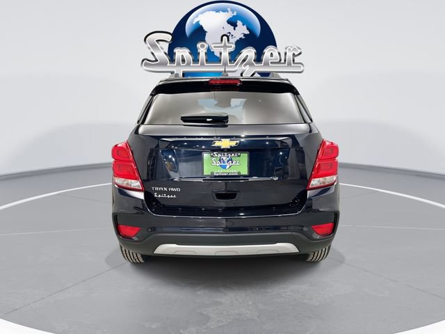 Used 2022 Chevrolet Trax LT w/ LT Convenience Package image 9
