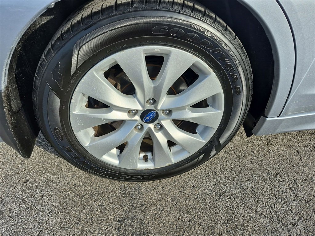 Used 2017 Subaru Legacy 2.5i Premium image 17