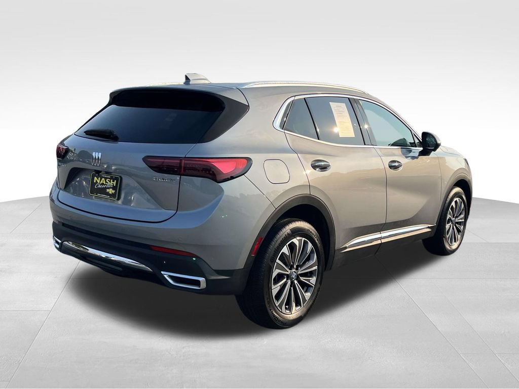 Used 2024 Buick Envision Preferred AWD/4WD image 3