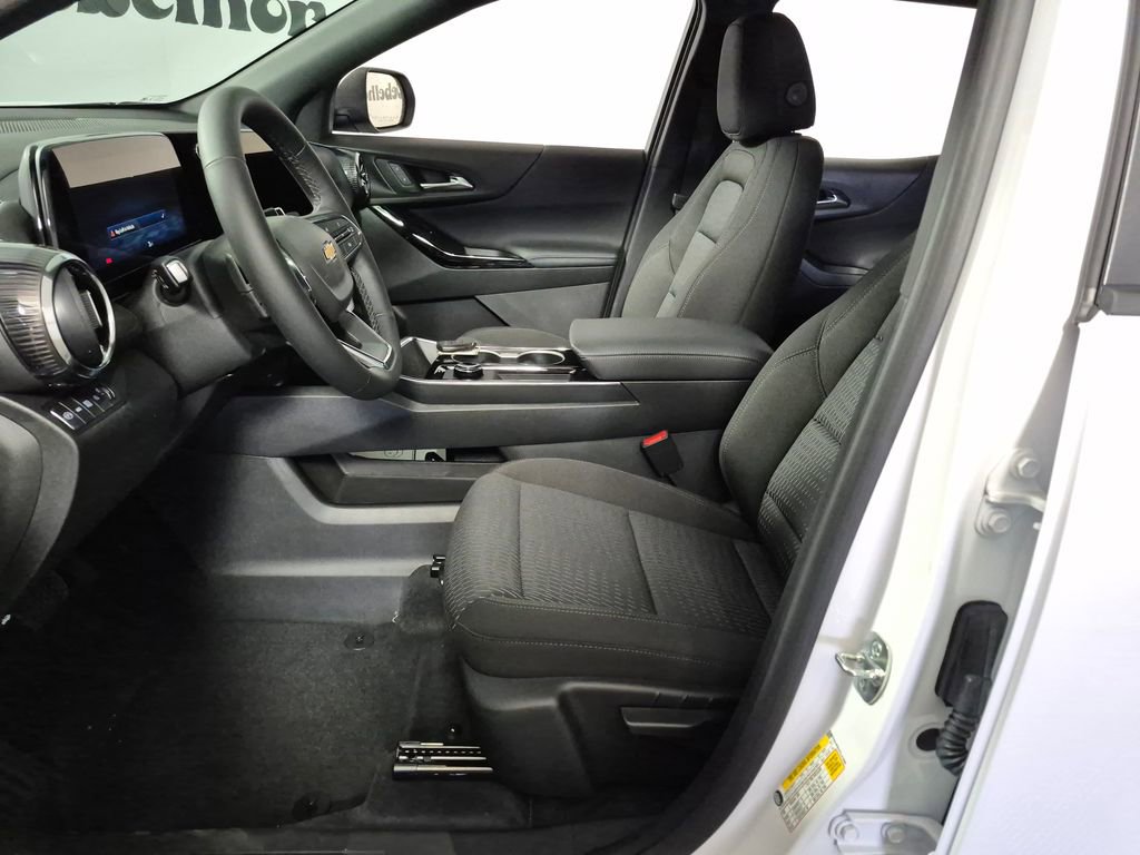 New 2026 Chevrolet Equinox LT AWD/4WD image 9