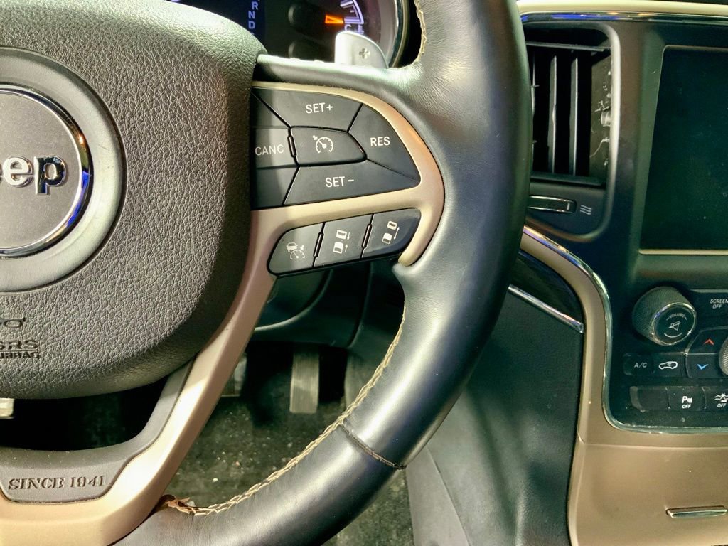 Used 2015 Jeep Grand Cherokee Overland w/ Advanced Technology Group image 24