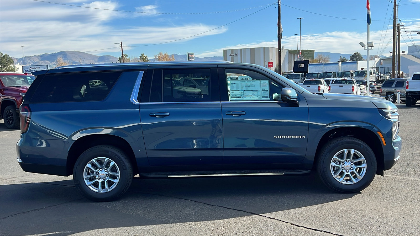 New 2026 Chevrolet Suburban LS image 4