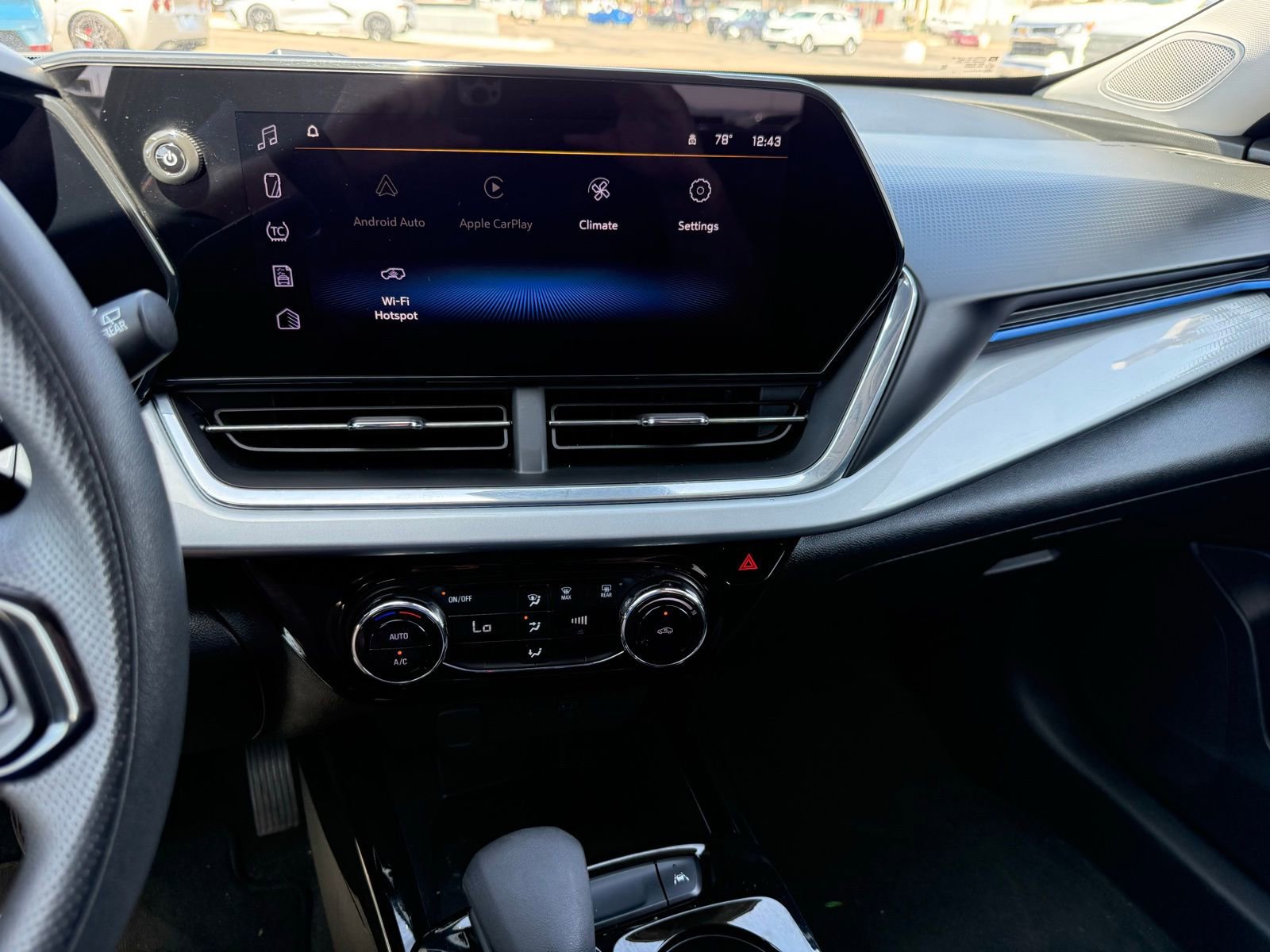 Used 2024 Chevrolet Trax LT image 21