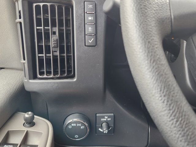 Used 2025 Chevrolet Express 3500 LS image 25