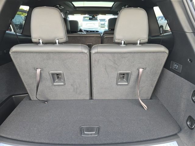 New 2025 Cadillac XT6 Luxury image 30