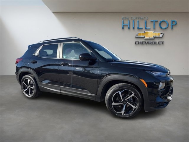 Used 2023 Chevrolet TrailBlazer RS w/ Sun and Liftgate Package image 2