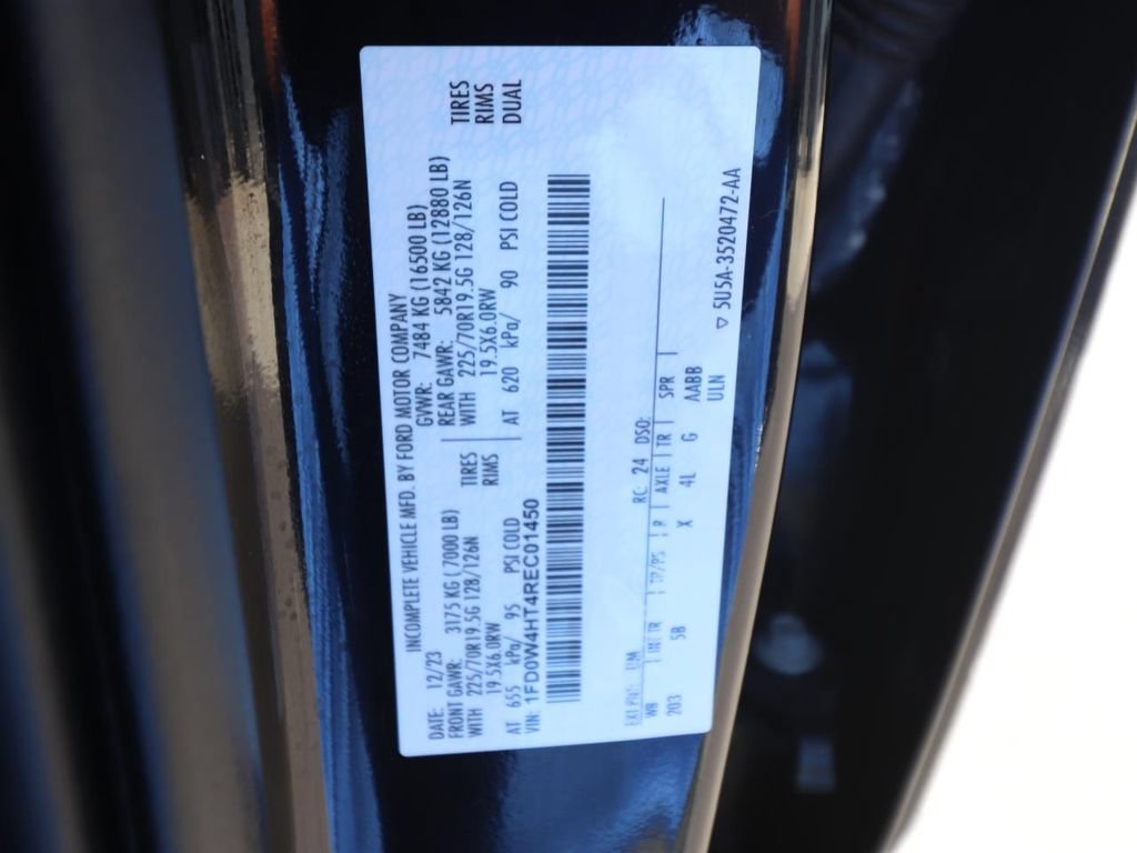 Used 2024 Ford F450 Lariat AWD/4WD image 24