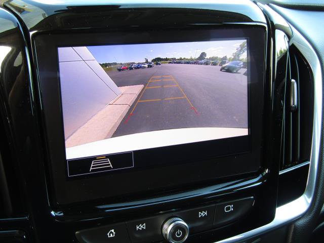 Used 2020 Chevrolet Traverse LT w/ Driver Confidence II Package AWD/4WD image 26