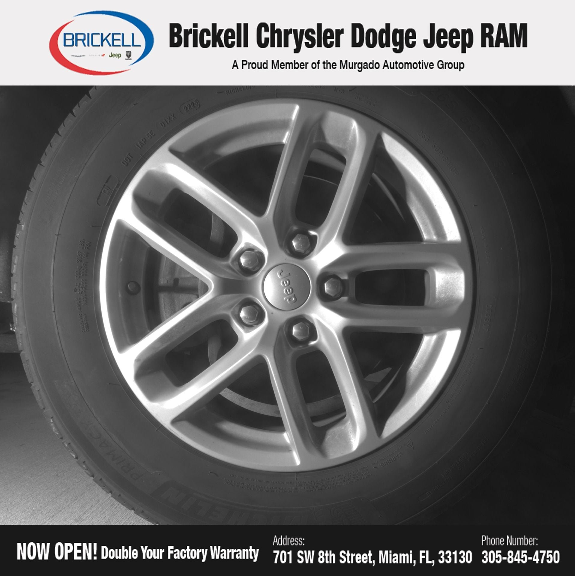 Used 2023 Jeep Grand Cherokee L Laredo RWD image 18