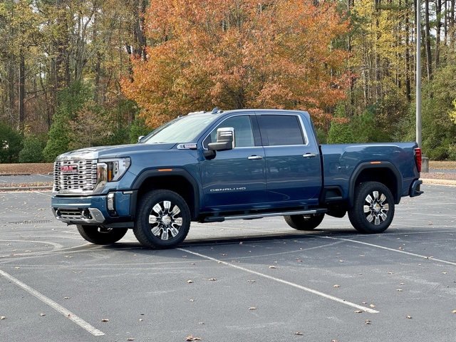 Used 2025 GMC Sierra 2500 Denali w/ Denali Reserve Package image 2
