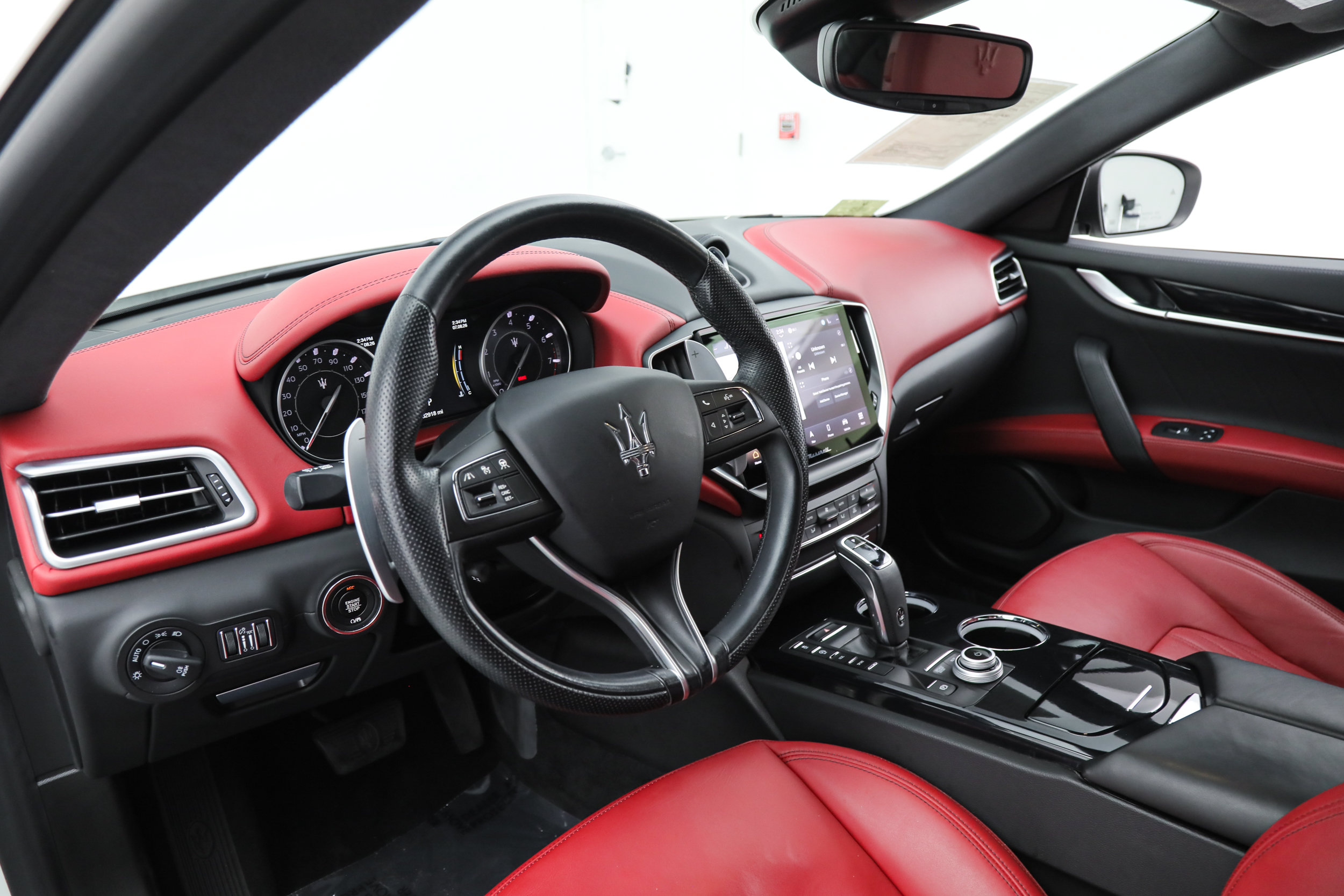 Certified 2023 Maserati Ghibli Modena RWD image 17