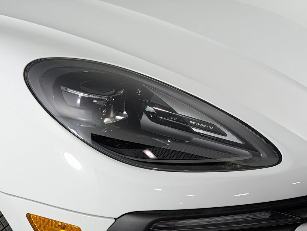 New 2026 Porsche Macan S image 15