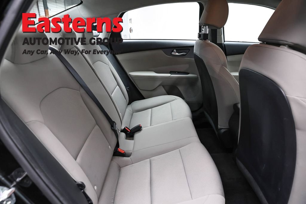 Used 2020 Kia Forte LXS FWD image 22