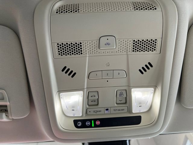 Certified 2025 Cadillac XT6 Premium Luxury AWD/4WD image 21