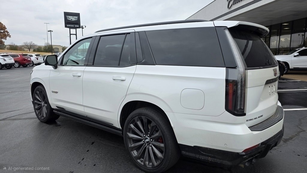 Used 2025 Cadillac Escalade V image 3