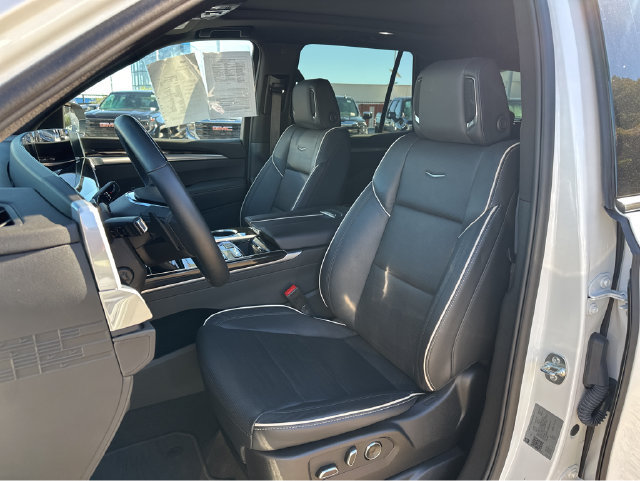 Certified 2025 Cadillac Escalade Premium Luxury RWD image 26
