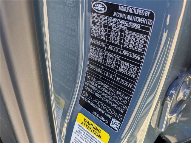 Used 2024 Land Rover Range Rover Evoque Dynamic SE image 28