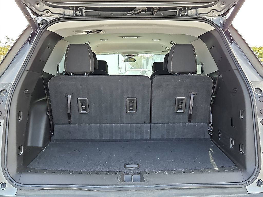 Certified 2021 Chevrolet Traverse LT FWD image 29