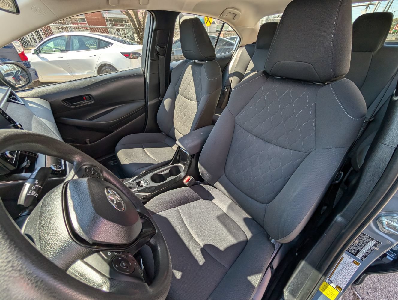 Used 2022 Toyota Corolla LE FWD image 16
