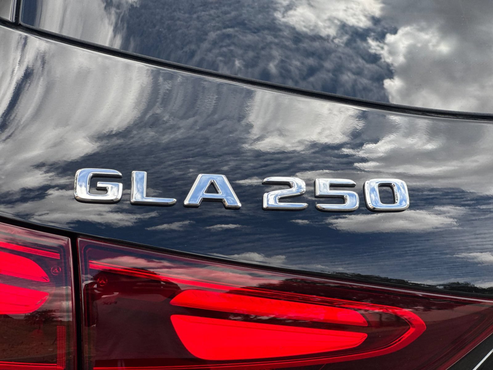 Certified 2026 Mercedes-Benz GLA 250 image 25