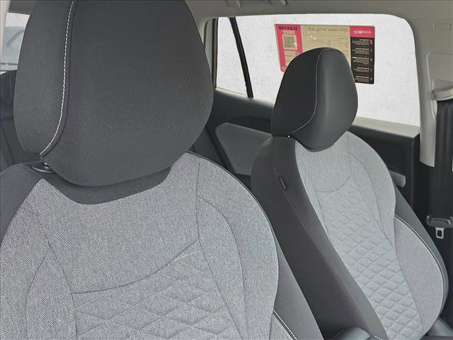 Used 2025 Volkswagen Tiguan S image 23