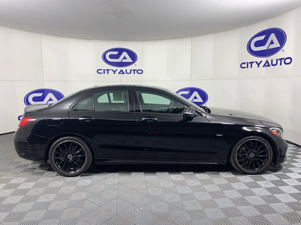 Used 2021 Mercedes-Benz C 300 Sedan image 2