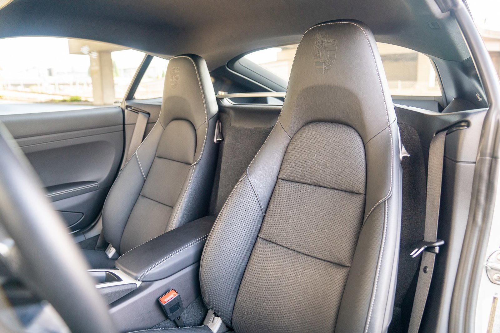 Used 2025 Porsche 718 Cayman image 5